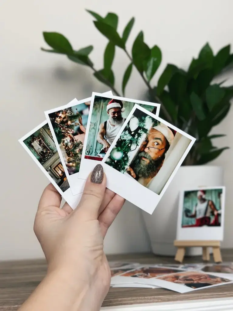 Polaroid-Print-Set-Of-18-Imagesa.webp